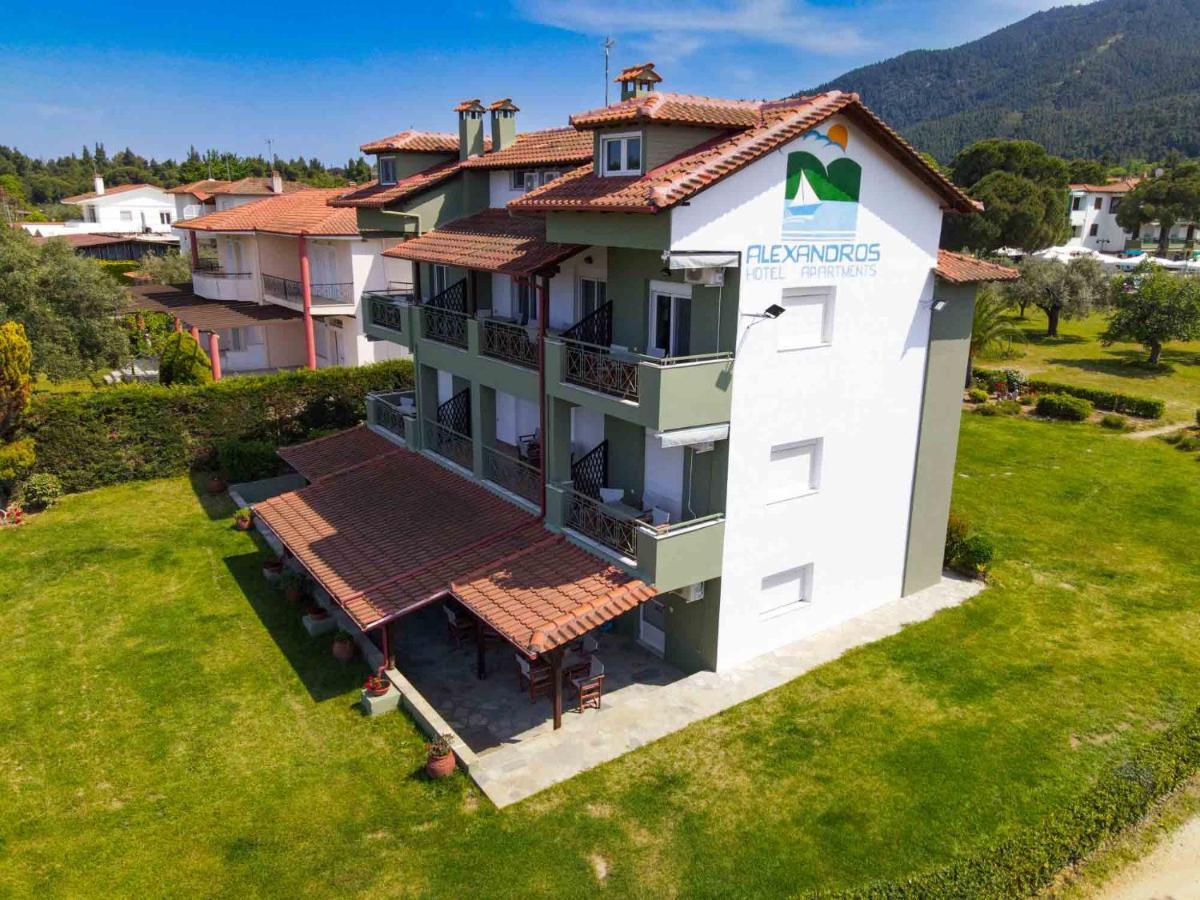 Alexandros Hotel Apartments Vourvourou Exterior foto