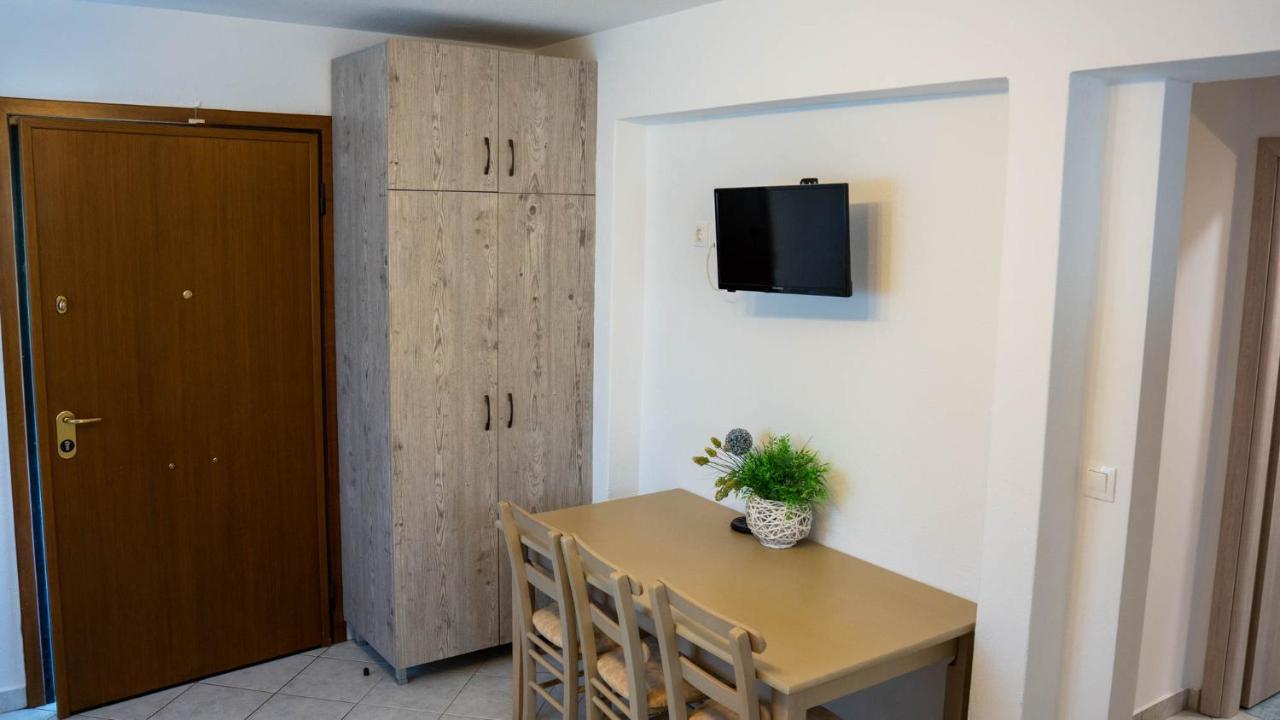 Alexandros Hotel Apartments Vourvourou Exterior foto
