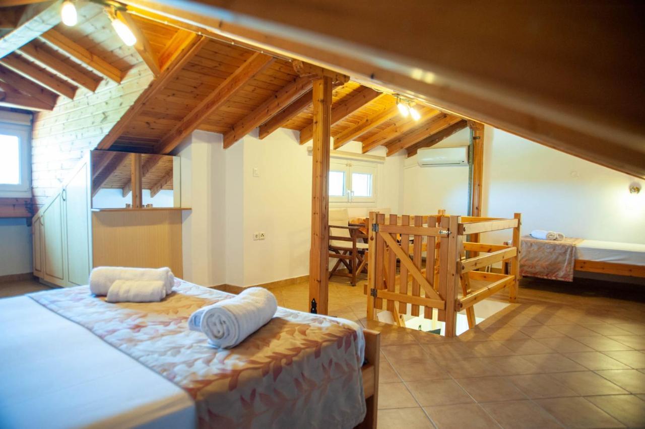 Alexandros Hotel Apartments Vourvourou Exterior foto
